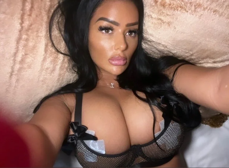 Lauren Christina OnlyFans Creator Lauren Christina OnlyFans creator with engaging content
