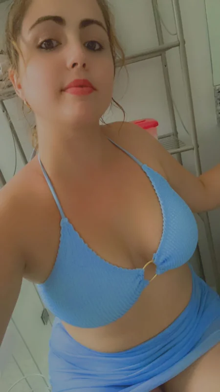 Baby OnlyFans Profile Baby OnlyFans profile with big ass and busty figure.