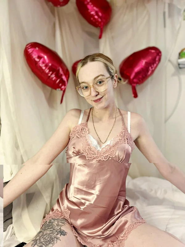 kate (‿) - OnlyFans Creator Profile Picture