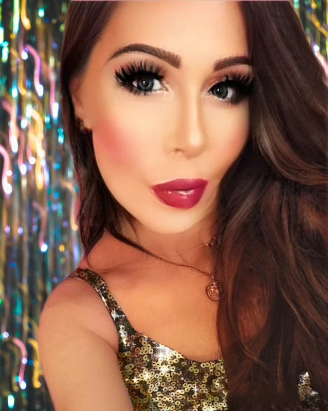 Leelauk OnlyFans creator with sexy hosiery