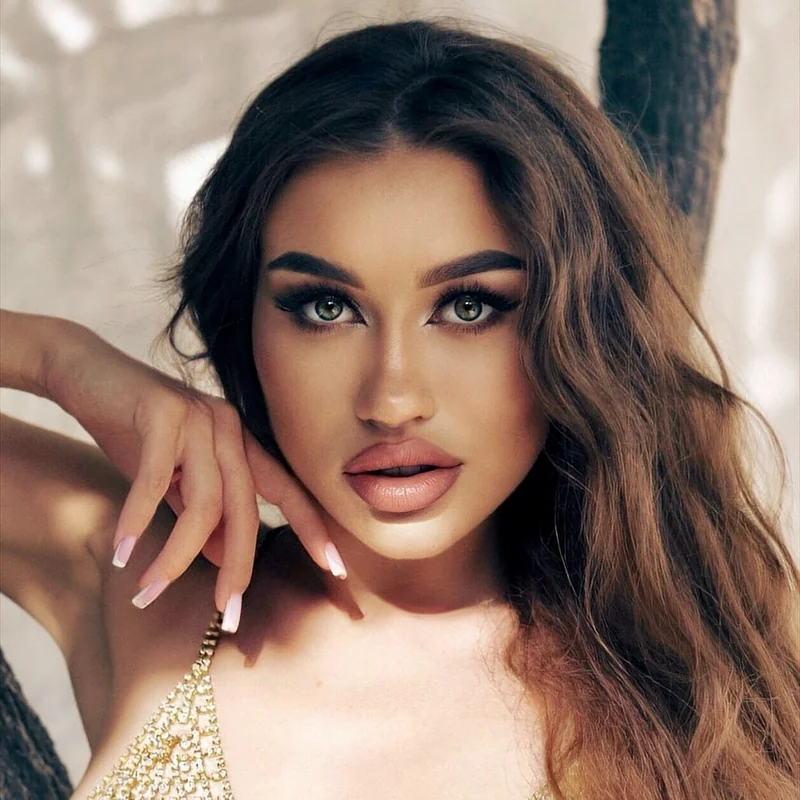 Leilakaminskaya - OnlyFans Creator Profile Picture