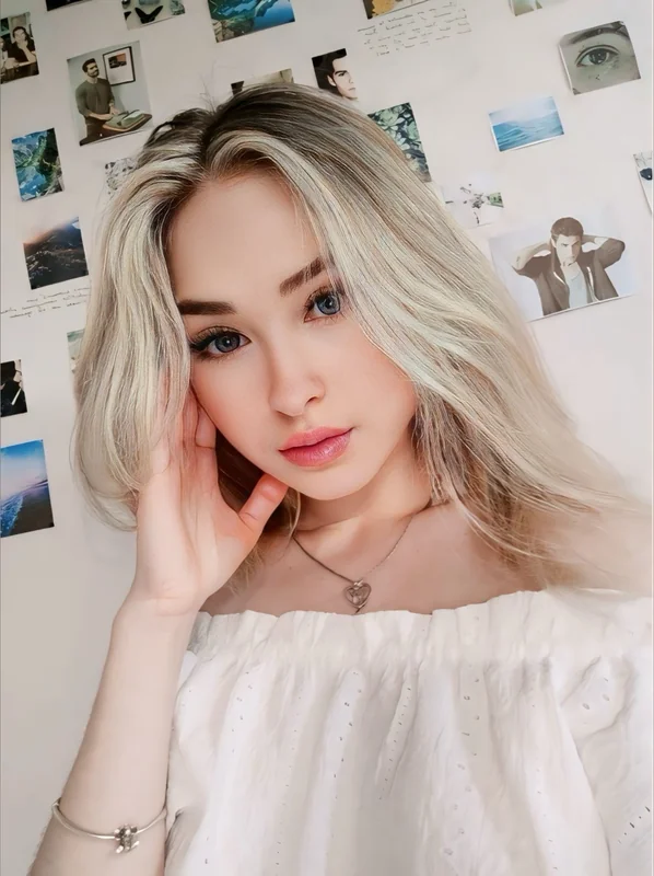 Leila Snow - OnlyFans Creator Profile Picture