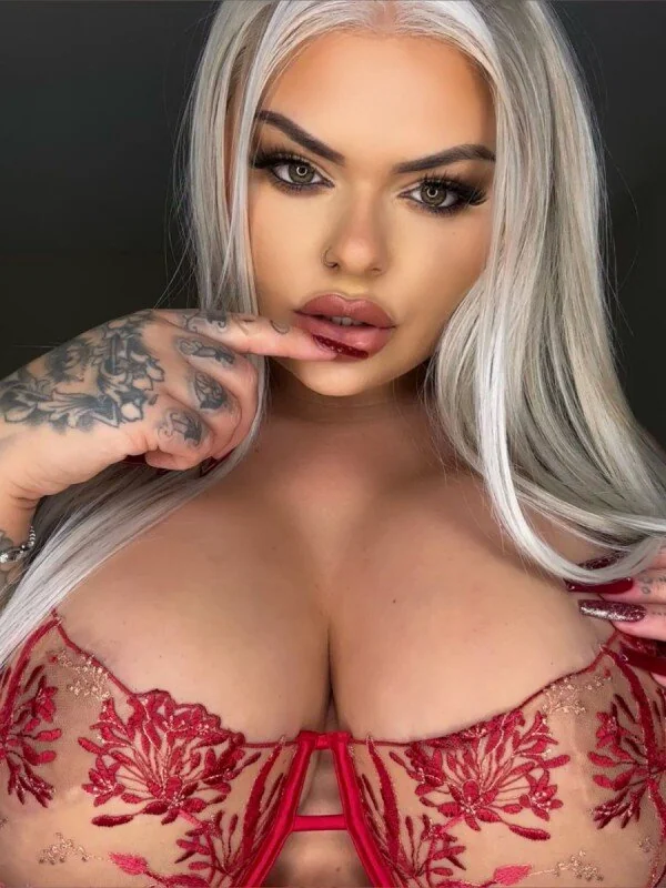 Lexie Essex - solo/ BG/ BGG/ GG - OnlyFans Creator Profile Picture