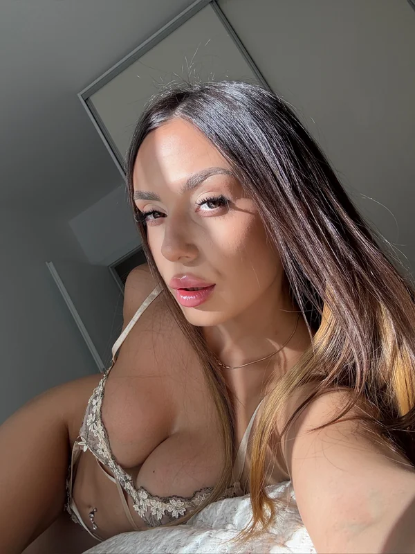 Leylla OnlyFans creator with a friendly vibe