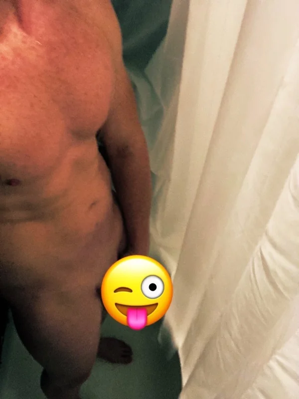 Liamnicecock OnlyFans Creator Liamnicecock OnlyFans content creator with clean shaved look.
