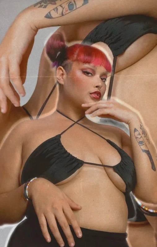 Lianayuu OnlyFans red-haired alternative creator