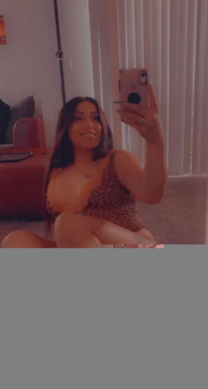 Lil_Latina OnlyFans profile with daily posts
