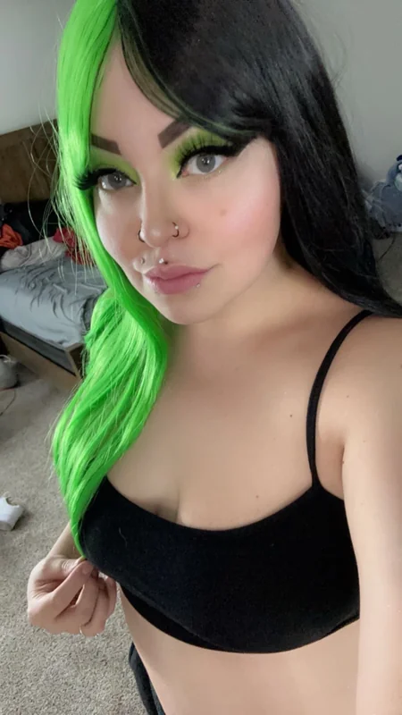 little_red - OnlyFans Creator Profile Picture