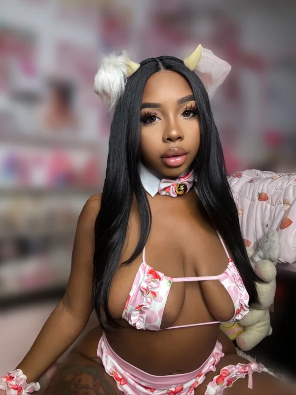 Lil Baby Ashleyy OnlyFans profile with exclusive content