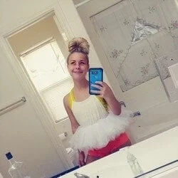Lilly lit OnlyFans creator with stunning dance content