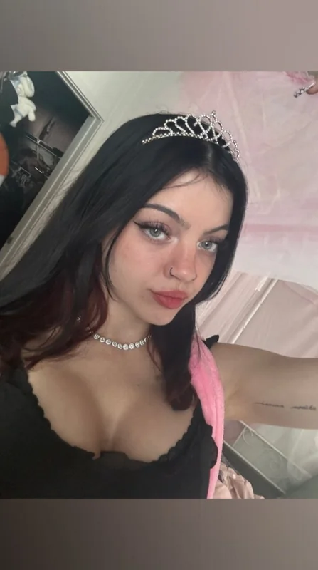 Lena 🖤 OnlyFans profile