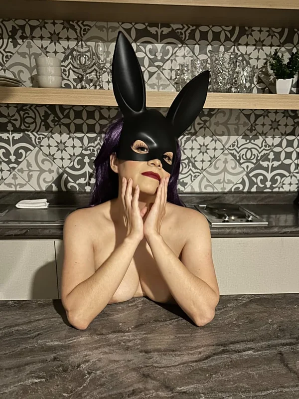 Lilybunnya OnlyFans content creator