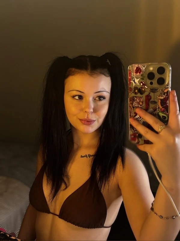 lilymercia OnlyFans profile