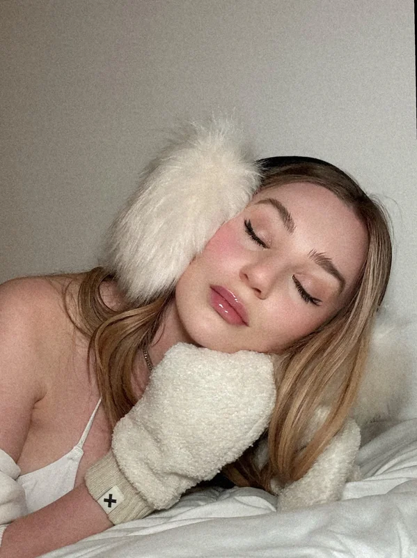 B OnlyFans profile