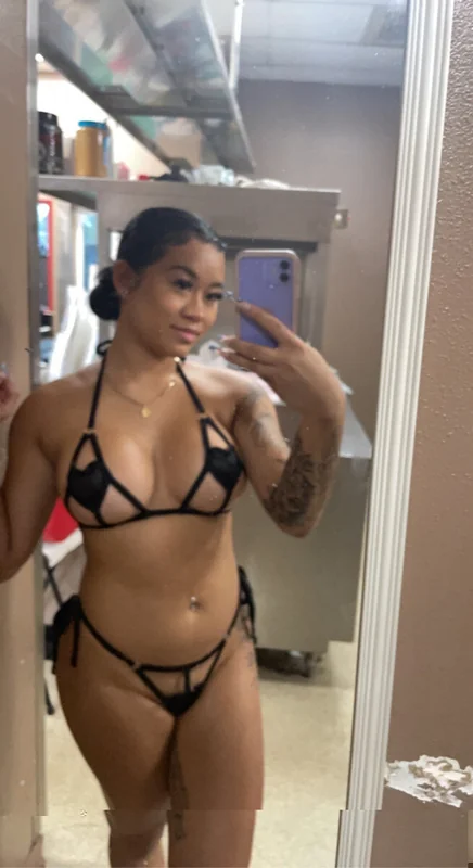 LingCakes OnlyFans Profile LingCakes OnlyFans creator with captivating content