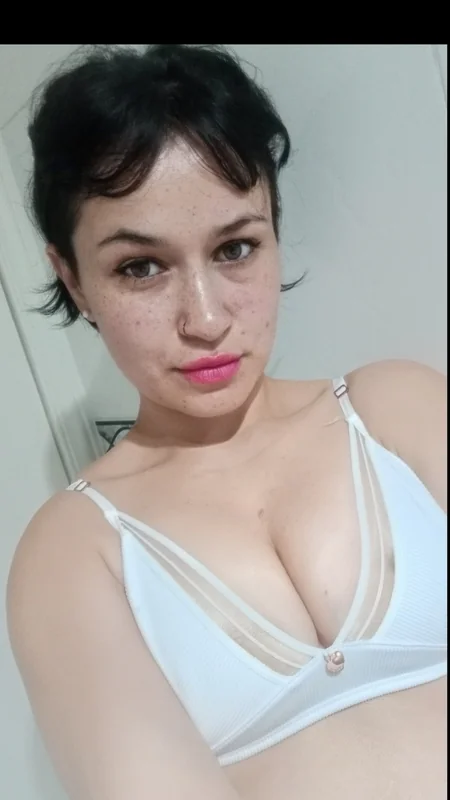litle lily OnlyFans amateur content creator
