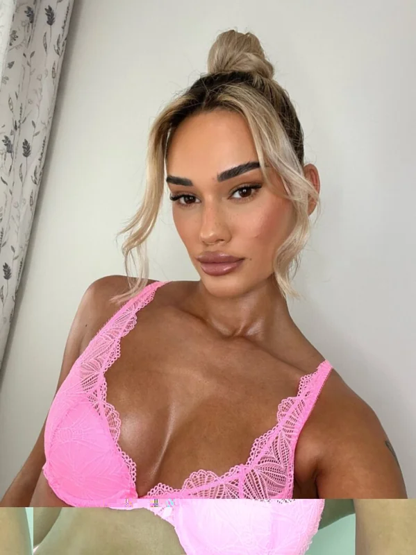 Lucy Hill - OnlyFans Creator Profile Picture