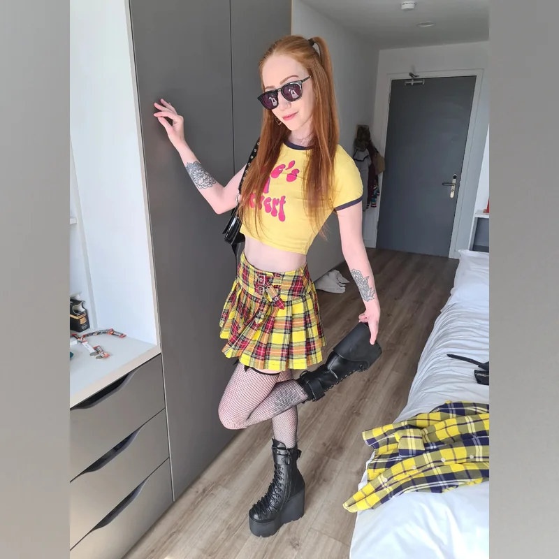 Little OnlyFans Profile Little OnlyFans creator and online redheaded girl next door