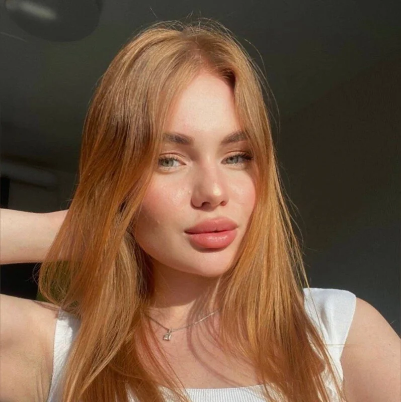 LolaRed OnlyFans Creator LolaRed OnlyFans Energetic Creator