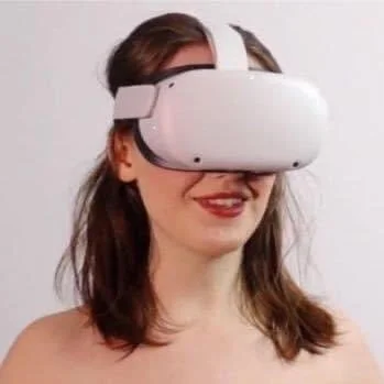 Louise Bordeaux - OnlyFans Creator Profile Picture