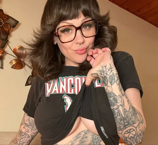 lorettalichter OnlyFans profile