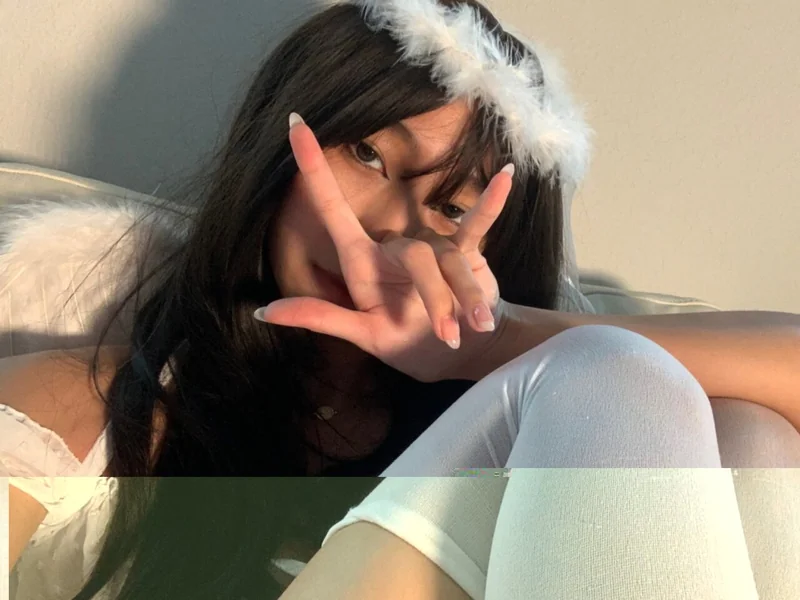 rese OnlyFans creator with exclusive content