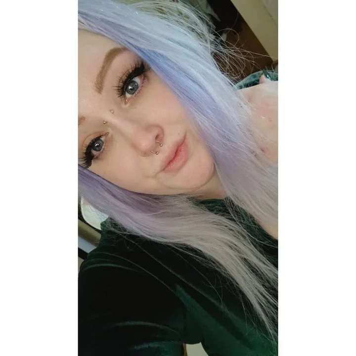 Lpchloe OnlyFans Content Creator Lpchloe OnlyFans creator with grey hair