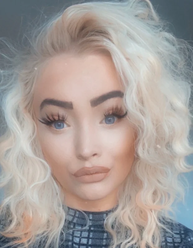 Lucymartine OnlyFans Profile Lucymartine OnlyFans UK blonde creator