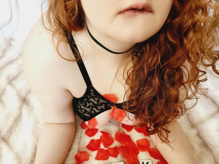 Lunasoul22 OnlyFans Creator Lunasoul22 OnlyFans natural redhead