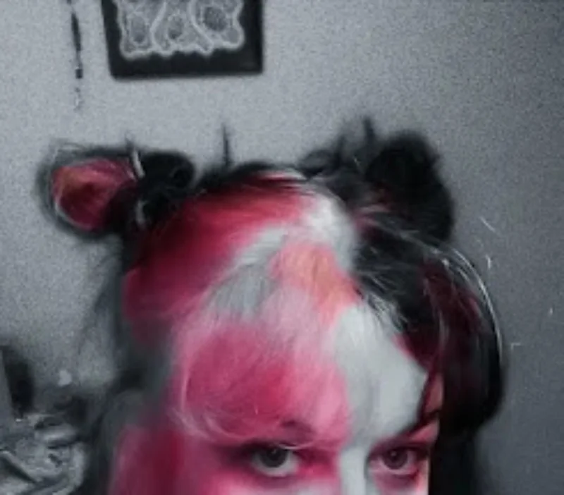 LuxySnow OnlyFans soft gamer girlfriend