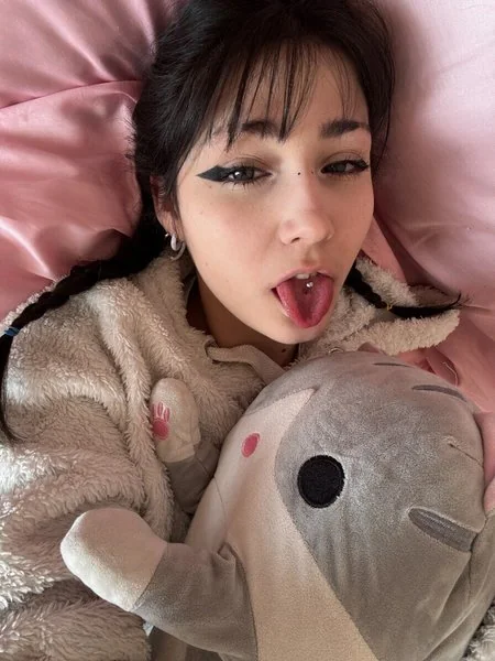 mari_littlefox OnlyFans Profile mari_littlefox OnlyFans adventurous creator
