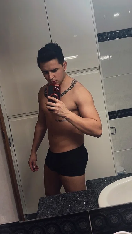 Martintwosex OnlyFans profile