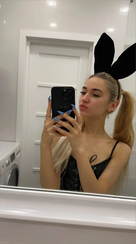 Mary Brown OnlyFans Profile Mary Brown OnlyFans creator with a love for travel
