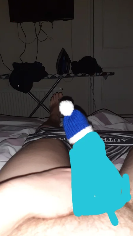 here - OnlyFans Creator Profile Picture