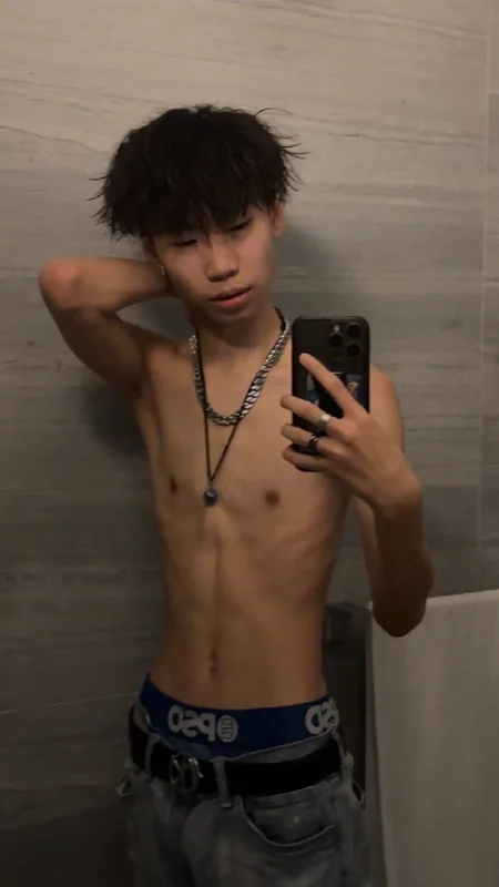 Mcplayof OnlyFans Profile Mcplayof OnlyFans male creator with black hair