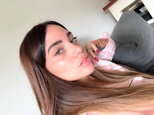 melthoney OnlyFans Creator melthoney OnlyFans creator with enticing content