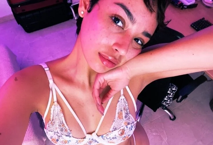 Mialatinaa Exclusive OnlyFans Creator Mialatinaa OnlyFans Creator with Latin flavor