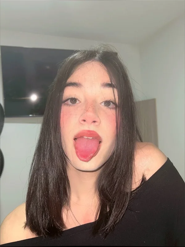 Mia 18yo .༘ - OnlyFans Creator Profile Picture