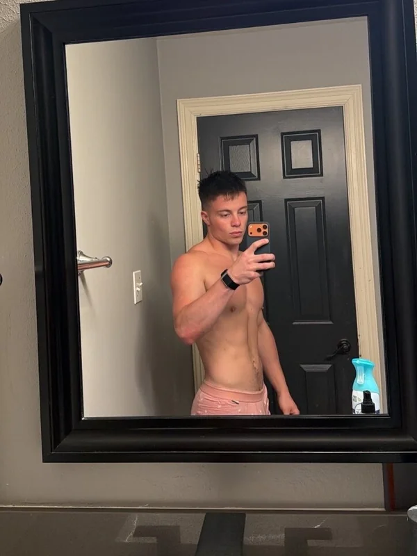 Michael OnlyFans confident male creator