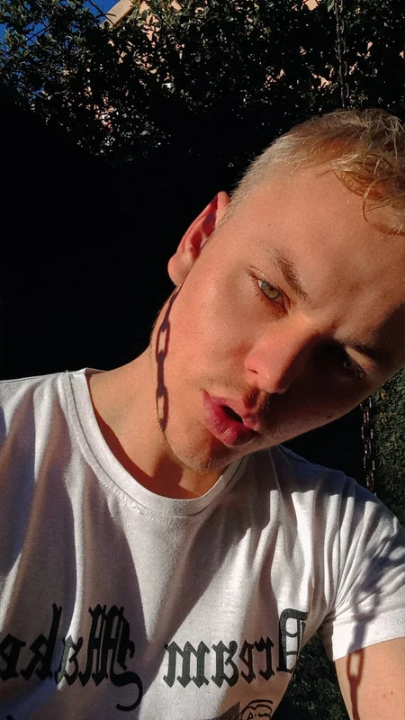 Mickyyoung OnlyFans Profile Mickyyoung OnlyFans Model from South Africa