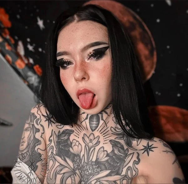 miiyako OnlyFans profile