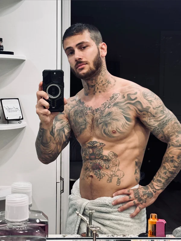 Mikehoffman1023 OnlyFans Creator Mikehoffman1023 OnlyFans daily content creator