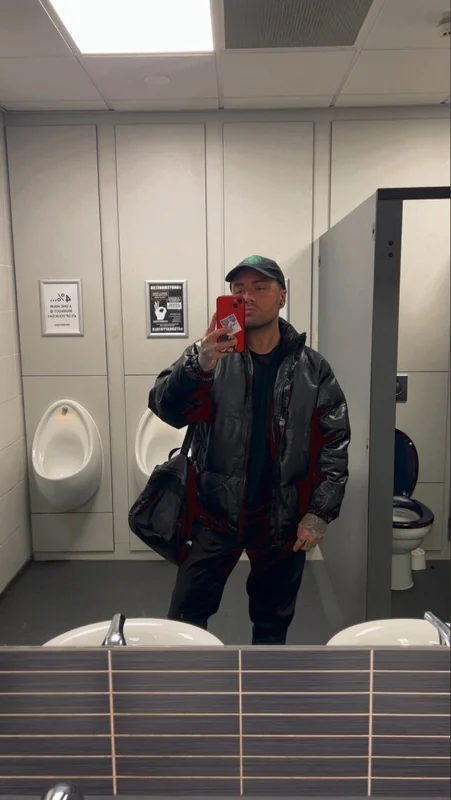 Mikewrdlw OnlyFans creator with engaging content