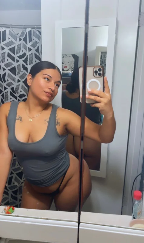 Milknhoneyrose - OnlyFans Creator Profile Picture