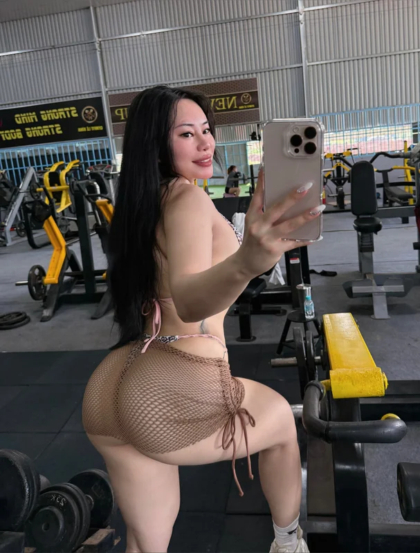 Milknn OnlyFans creator with exclusive content