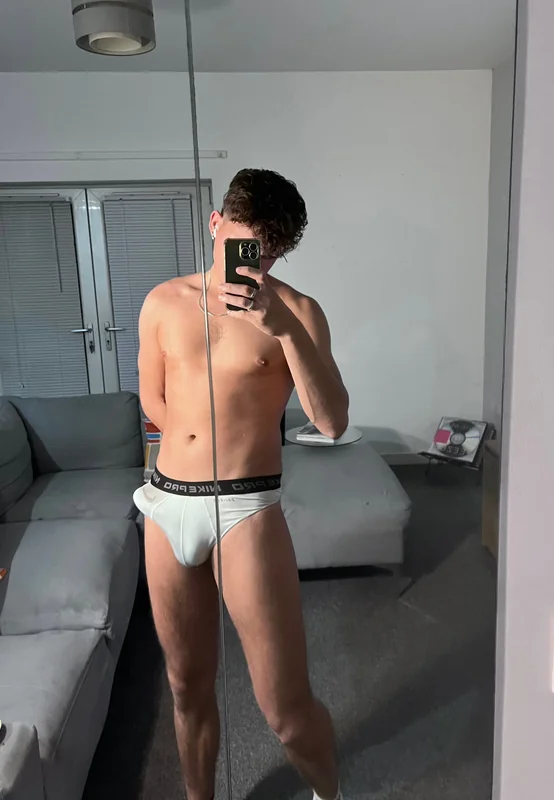 Milo Branco OnlyFans creator with exclusive content