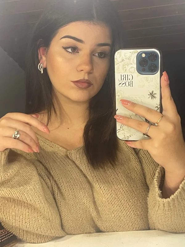 Carla charles OnlyFans Profile Picture Carla charles OnlyFans 19 year old creator