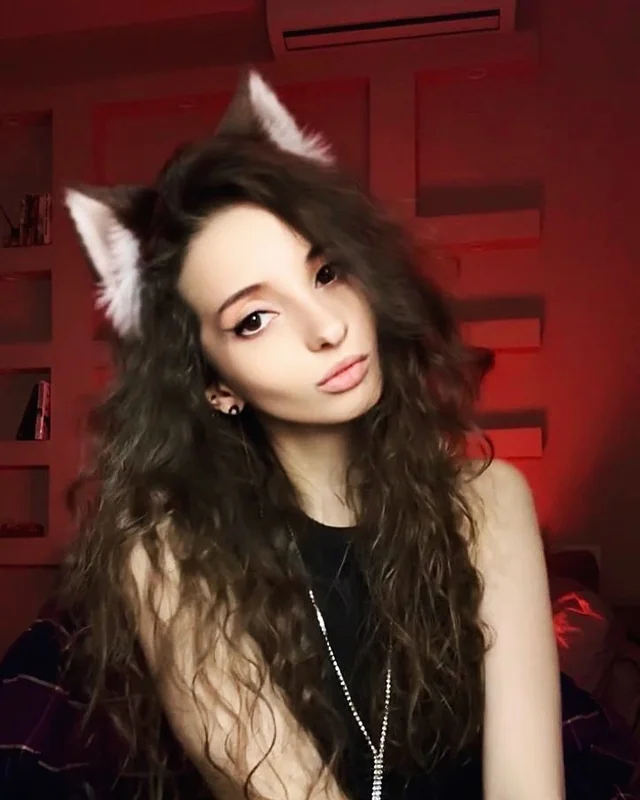 Mini_Skinny OnlyFans Creator Mini_Skinny OnlyFans social butterfly