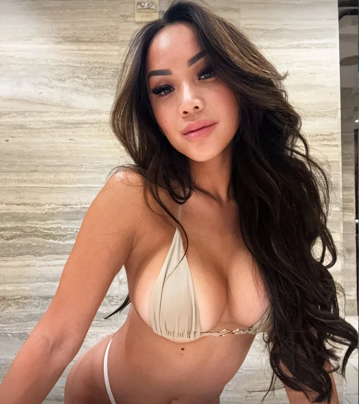 MinnieMichele Your #1 Golf Babe MinnieMichele OnlyFans golf babe