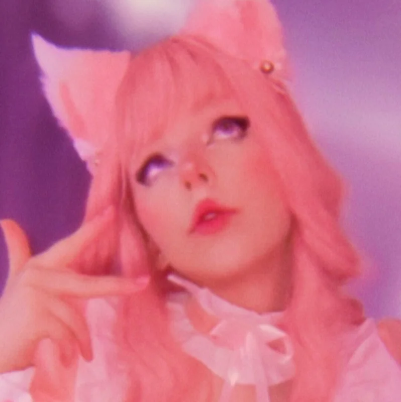 Mintiixo OnlyFans Creator Mintiixo OnlyFans creator with tease videos